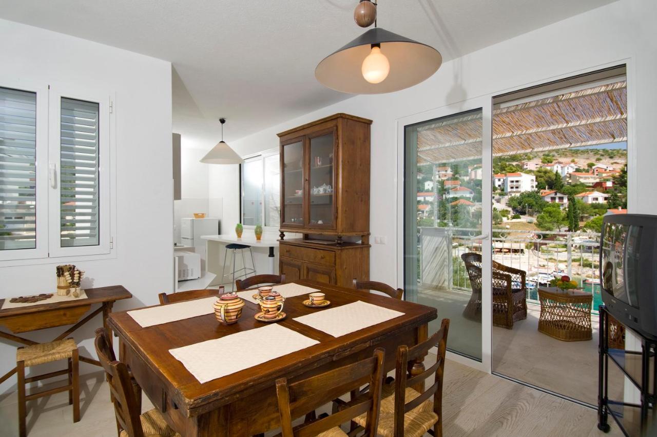 Holiday Home Duje Τρογκίρ Εξωτερικό φωτογραφία